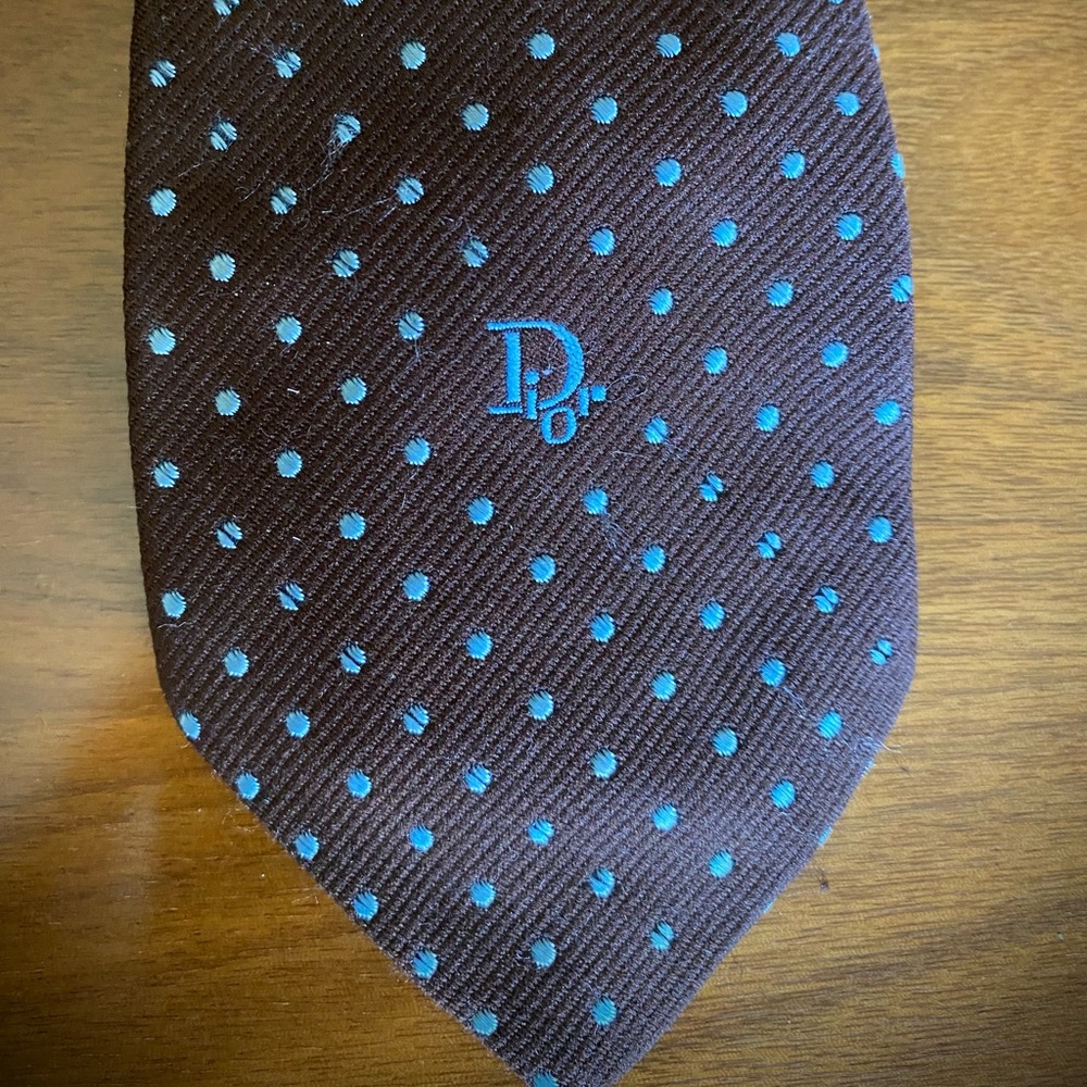 Vintage Dior Men’s Tie. 1960’s. It’s gently used but in great shape still.